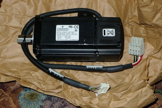 XVM-6011-LONS-D002 EMERSON Servomotor Torque nominal 12 LB-IN 7,32 MH 1,64 OHMS