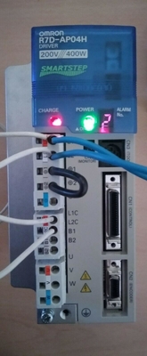 Motorista servo 5.5amp da C.A. de Omron R7D-AP04H 1 saída 50/60hz da fase 200-230vac