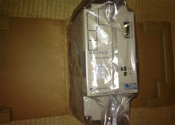 Yaskawa SGDB-03ADG AC SERVO AMPLIFICADOR 200-230V 3A 0,3KW 3 FASE
