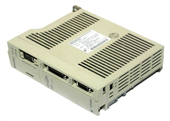 Yaskawa SGDA-A3AP AC SERVO AMPLIFICADOR 200-230V 1.3/0.42A 30W Controle de Posição (Entrada Digital)