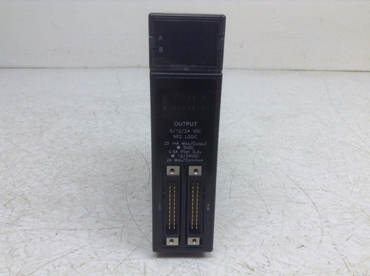 GE FANUC SERIES 90-30 PLC Digital I/O Module 125 VDC IC693MDL752