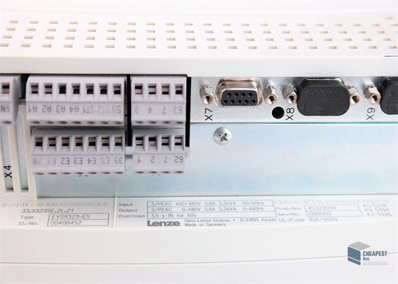Lenze EVS9323-ES SERVO CONTROLADOR SÉRIE 9300 400/480 VAC 1,5 KW (2 HP) SERVO INVERSOR