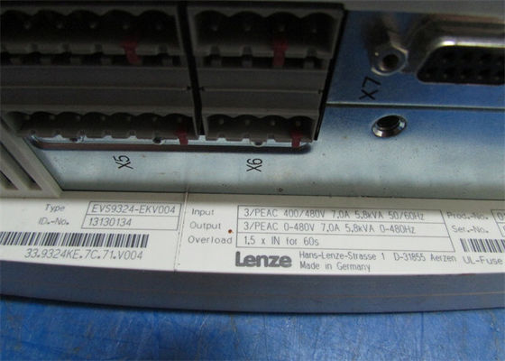 Lenze EVS9324-EKV004 SERVO CONTROLADOR SÉRIE 9300 400/480 VAC 3,0 KW (4 HP)