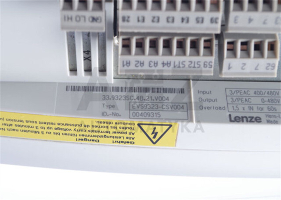 Lenze EVS9324-CSV004 SERVO CONTROLADOR SÉRIE 9300 400/480 VAC 3,0 KW (4 HP)