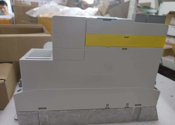 SÉRIE 8400 INSTALAÇÃO STATELINE 1,5 KW (2,0 HP) 400/500 VAC 3/PE AMBIENTE ÁSPERO CONDIÇÃO AMBIENTE E84AVSCE1524VB0