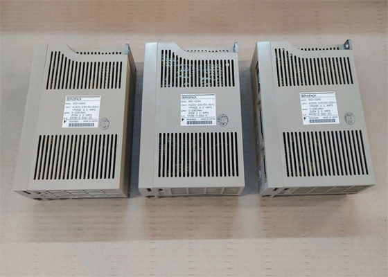 Yaskawa Electric SGD-02AS Servo Drives Novo na caixa original 200W