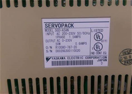 SGD-A5AN Yaskawa 230V AC Servo Drives Novo na caixa original