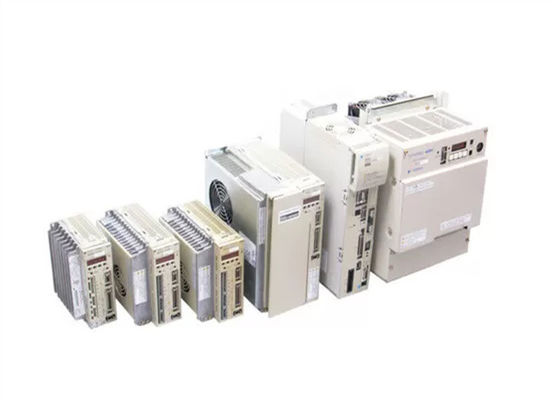 Yaskawa Nova Sgdm-04ac-Sd2b Ac Servo Drive 200w Na caixa original