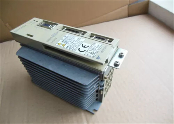 SGDA-04VP Yaskawa Novo Servo Industrial Drive Caixinha Original