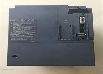 O servo industrial de MR-J3-700B 50/60HZ conduz 10.5AMP 200-230V com garantia de 2 anos