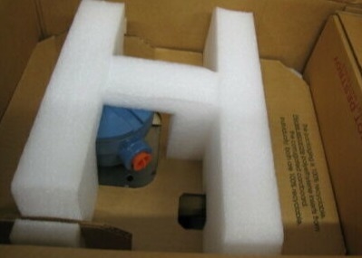 CMF010M323NWBUEZZZ EMERSON Sensor de fluxo de massa