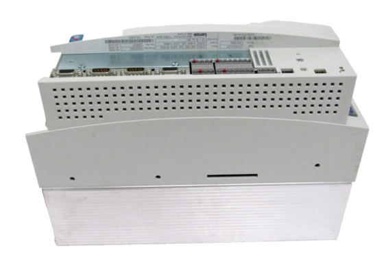EVS9323-CSV004 SERVO CONTROLLER LENZA Série 9300 400/480 VAC 1,5 kW