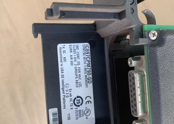 GE Fanuc IC697CPM790 Sistema de Controle de Desempenho PLC Redundância Modular Tripla