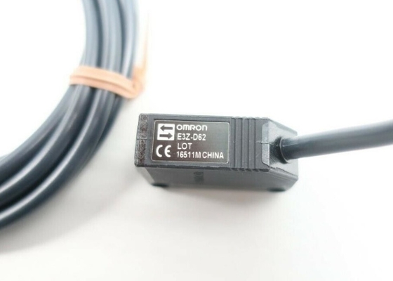 Omron E3Z-D62 02Z10M Photoelectric Switch Sensor 12 - 24 VDC 26,4 VDC 100 miliampères máximo máximo
