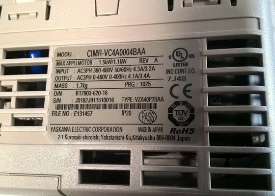 O motor do inversor de Yaskawa CIMR-VC4A0004BAA INPUT 4.3/3.2AMP
