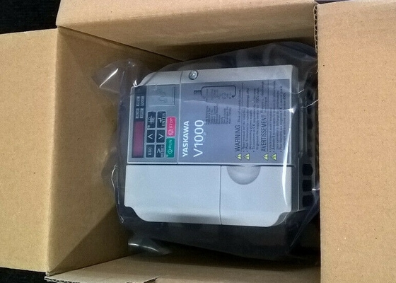 O motor do inversor de Yaskawa CIMR-VC4A0004BAA INPUT 4.3/3.2AMP