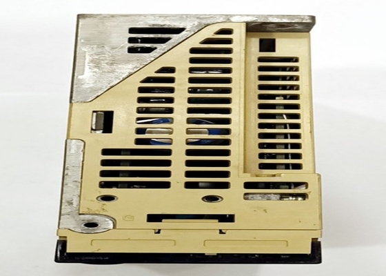 SGDS-02F12A Yaskawa Industrial Servo Drives Novo e Original