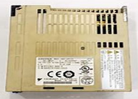 SGDS-02F12A Yaskawa Industrial Servo Drives Novo e Original