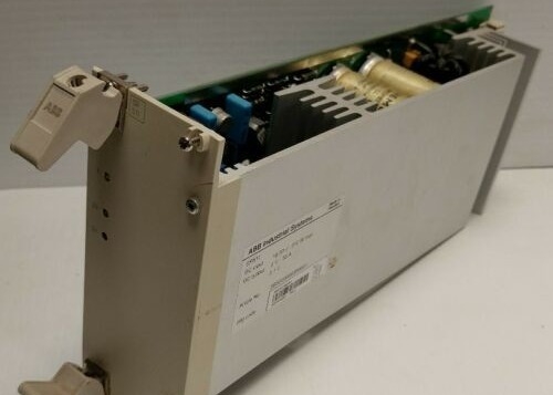 O MÓDULO 310 W MAX DO REGULADOR DO PODER DE ABB 3BSE000863R1 SR511 35 AMPÈRES 18-30 VDC ENTROU