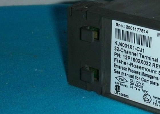 EMERSON KJ4001X1-CJ1 Bloco de Terminais de 32 Canais 30 VCC 1mm Pico 150Hz