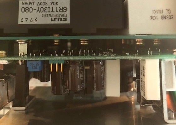 YASKAWA CACR-SR44BY1SD-P Servo Servopack Série D Digital Completo 4,4kW 200VAC