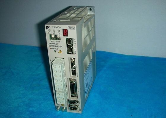Controlador programável da lógica do PLC da movimentação servo 200-230V 100W de CACR-R90-S04VA YASKAWA