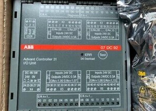ABB 07DC92 Digitas mim equipamento pequeno da C.C. IP20 do módulo GJR5252200R0101 24 V de O