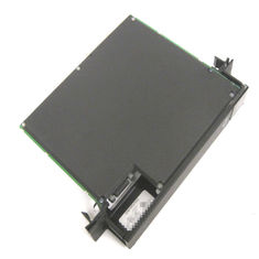 0 .5 A pelo ponto (2 grupos de 16) 32 pontos de módulo de saída discreto de IC200MDL744 GE VersaMax, 5/12/24 de VDC de lógica negativa