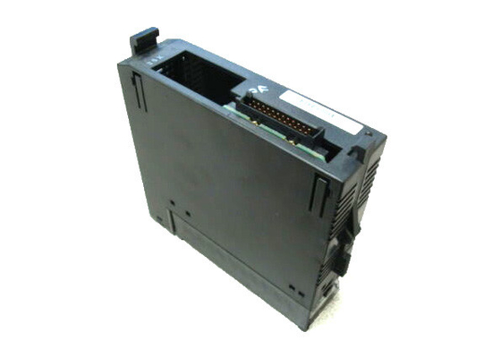 GE FANUC IC693MDL230, uma C.A. de 120 volts isolou o módulo entrado, série 90-30
