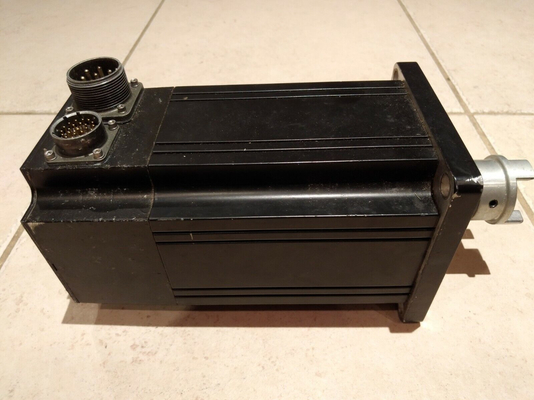 0MGE-455-CBNS-0000 EMERSON Control Techniques Motores 230 VAC Motor de Baixa Inércia