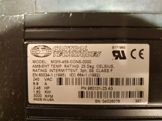 0MGE-455-CBNS-0000 EMERSON Control Techniques Motores 230 VAC Motor de Baixa Inércia