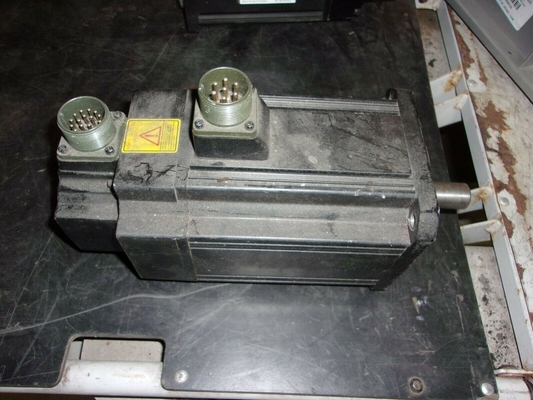 Emerson XVM-130101-CBNS-0000 Servo Motor  XV Series 230 VAC MS Connector 1000 RPM