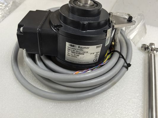HOG10 DN 1024 I SR 20H7 Baumer 20mm Shaft, with IP66 Rating for Moisture for Extreme Environments