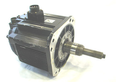 Industrial Servo Motor Yaskawa AC Sigma II 1500 RPM 32.4A Servo Motor SGMDH-45A2B-YR13