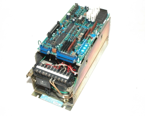 CACR-SR15BB1ES YASKAWA CACR AC Servo Drive Speed Control  200V  Analog 1500 pulses