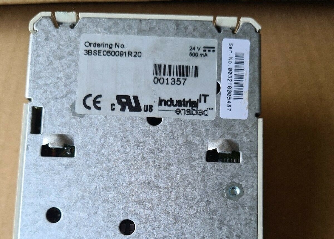 ABB 3BSE050091R20 PFEA112-20 2 Células de carga Voltagem de entrada e corrente de saída A+B