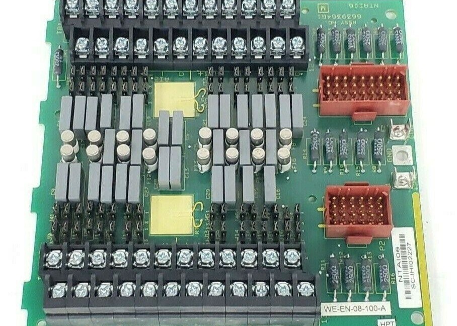 A unidade Infi da terminação de ABB NTAI06 90 16 entrou o analógico universal uma C.C. de 0,5 ampères 24 V